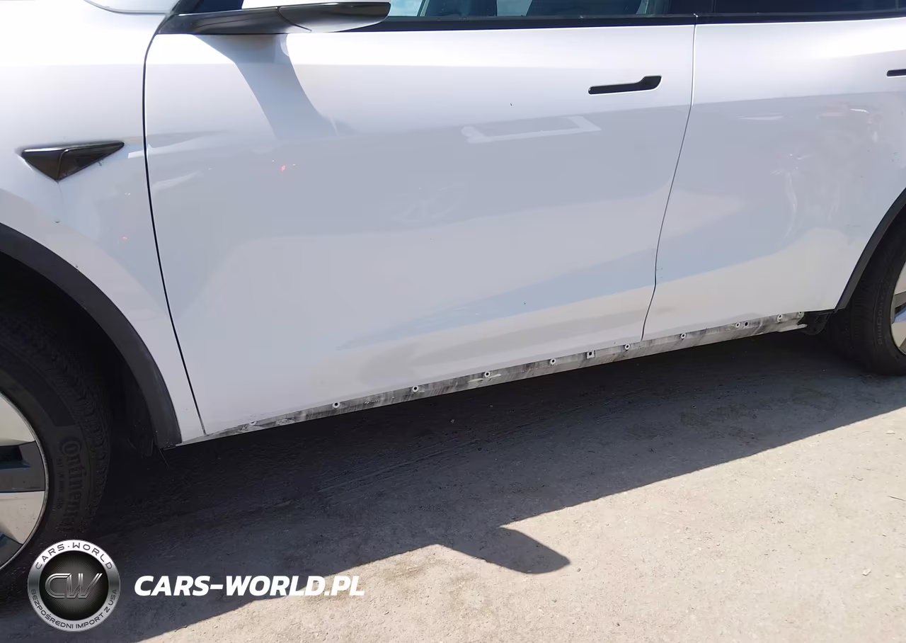 2022 Tesla Model Y Long Range Dual Motor All-Wheel Drive VIN:7SAYGAEE9NF314881 - 6