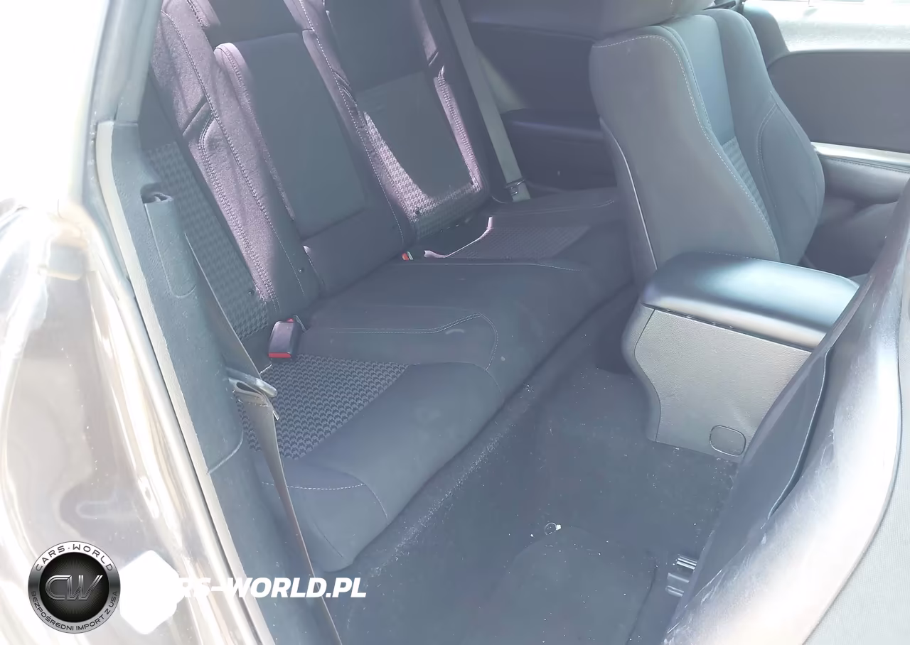 2019 Dodge Challenger Sxt VIN:2C3CDZAGXKH687542 - 8