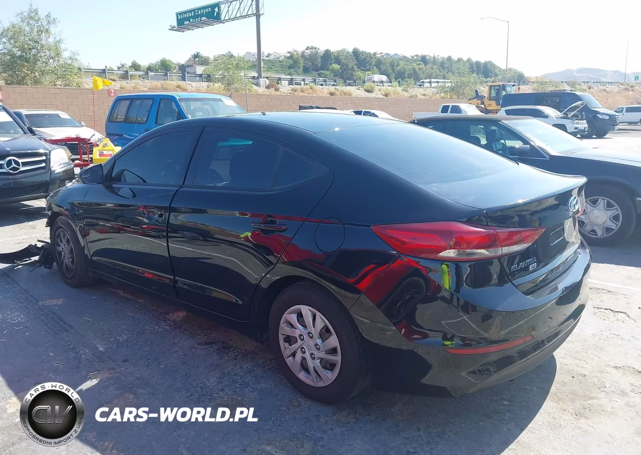 2018 Hyundai Elantra Se VIN:5NPD74LF2JH275233 - 3