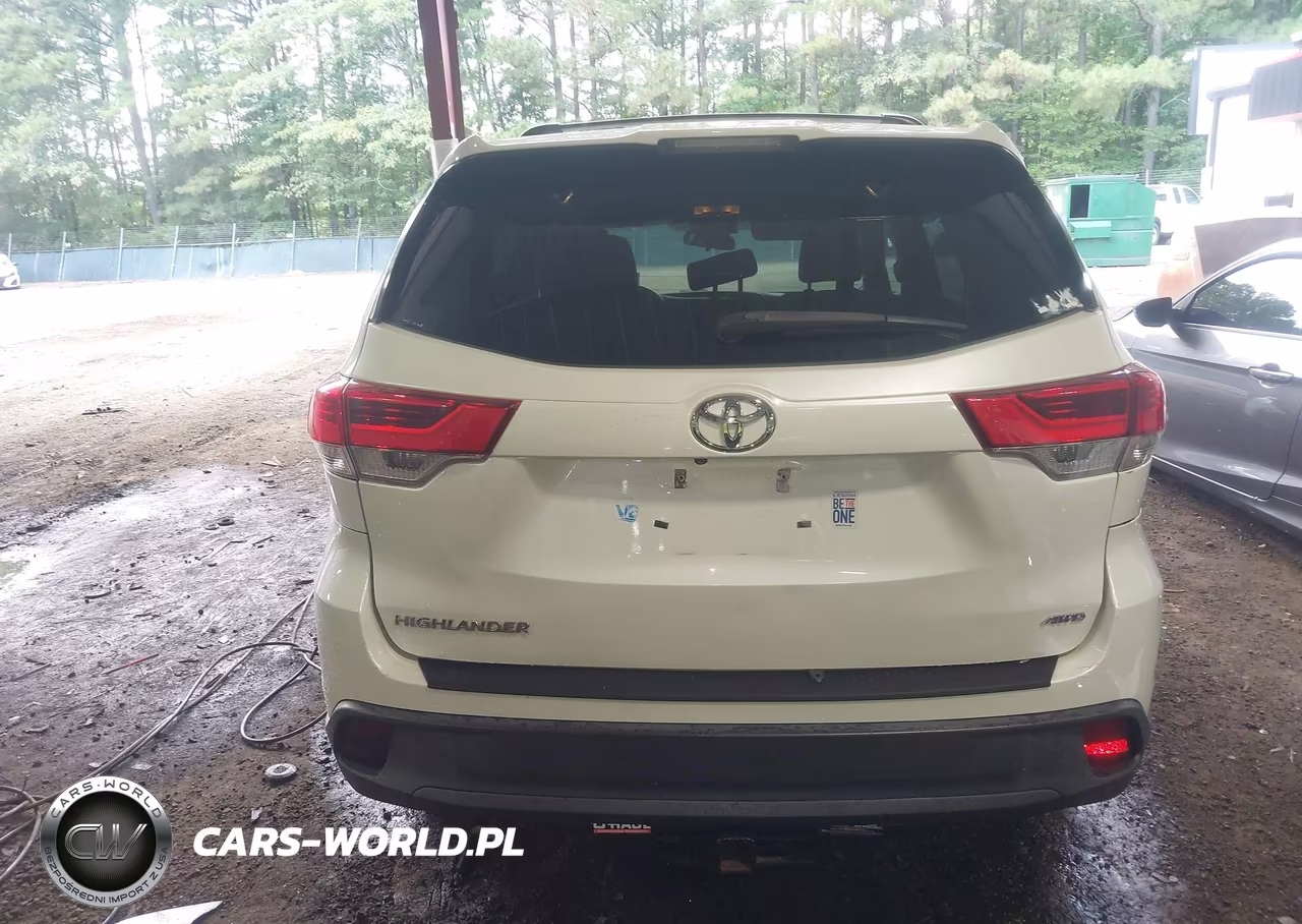 2017 Toyota Highlander Le VIN:5TDBZRFH0HS366078 - 17