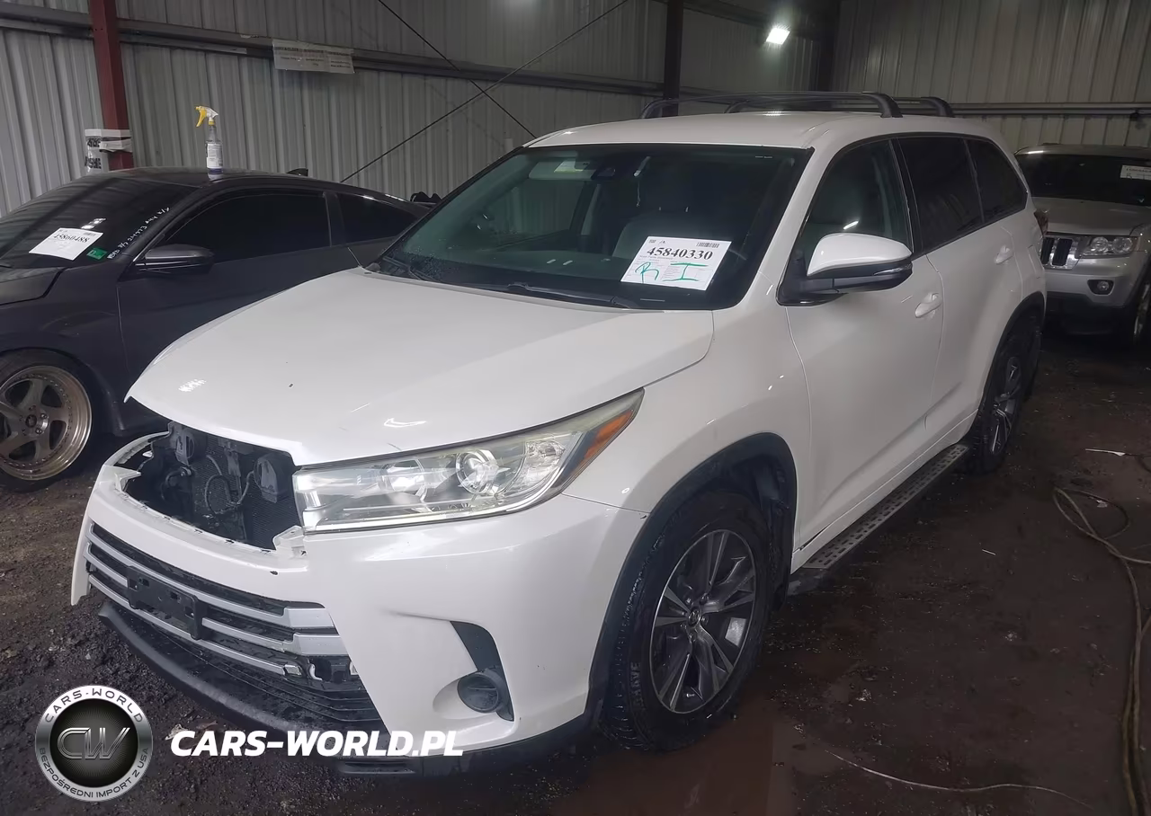 2017 Toyota Highlander Le VIN:5TDBZRFH0HS366078 - 2