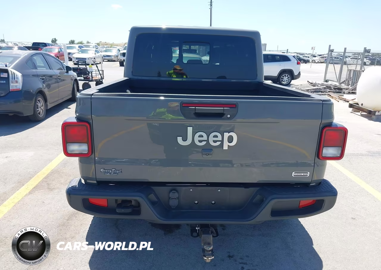 2021 Jeep Gladiator Overland 4X4 VIN:1C6HJTFGXML581721 - 16