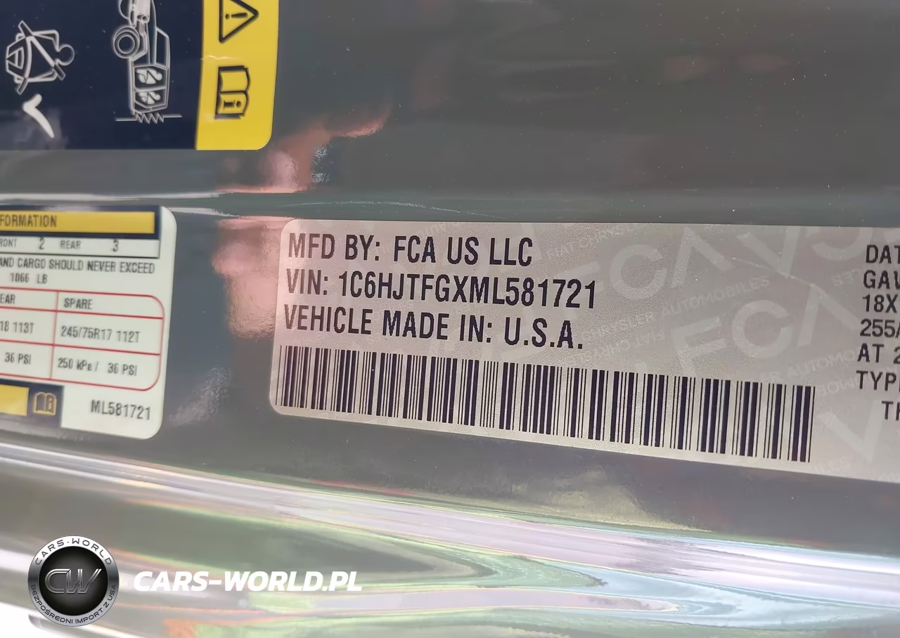 2021 Jeep Gladiator Overland 4X4 VIN:1C6HJTFGXML581721 - 9
