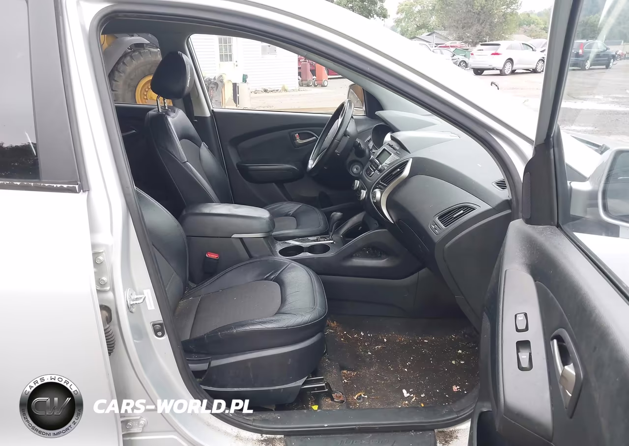 2010 Hyundai Tucson Gls VIN:KM8JU3AC1AU056862 - 5