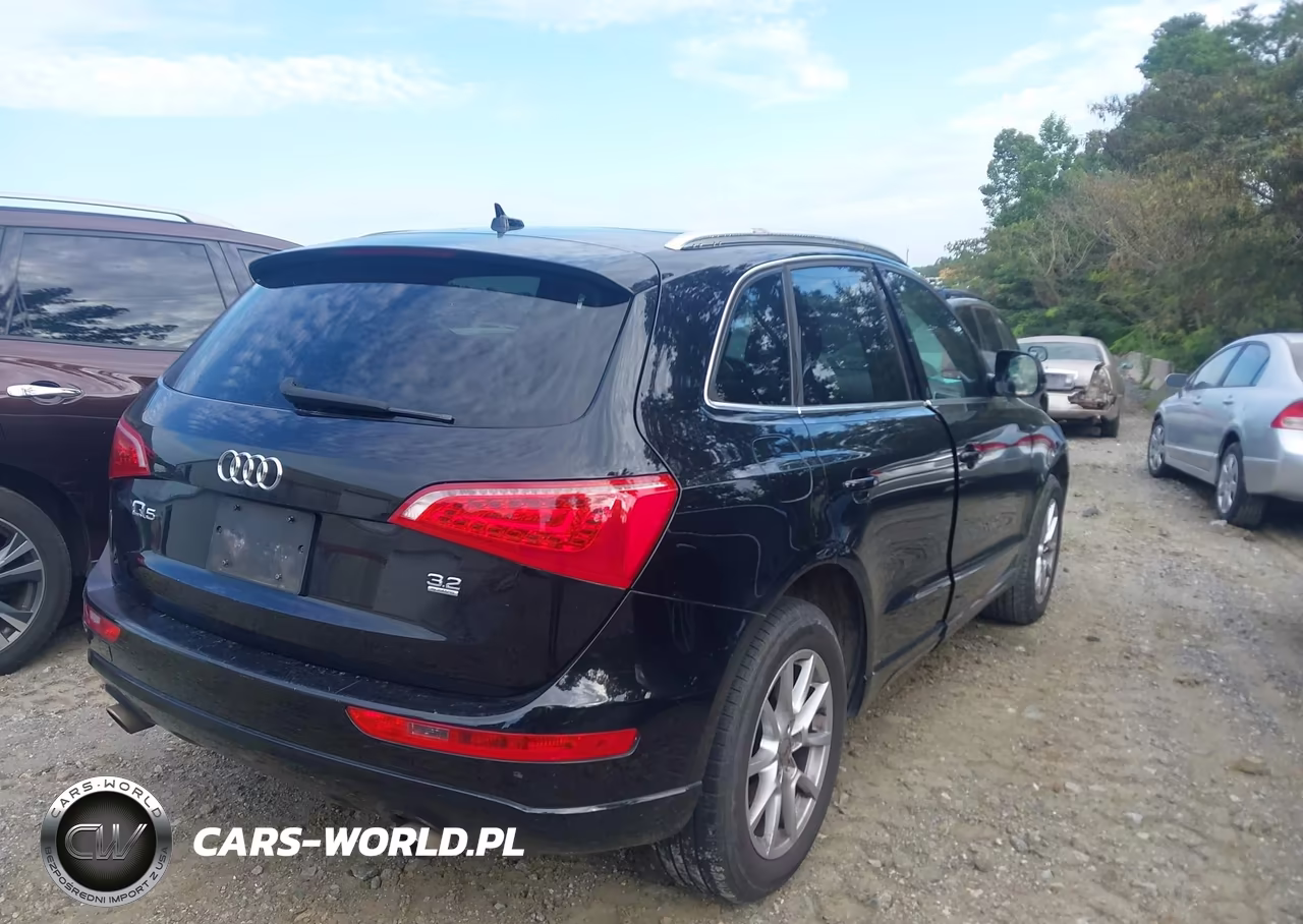 2010 Audi Q5 3.2 Premium VIN:WA1CKAFPXAA100937 - 4