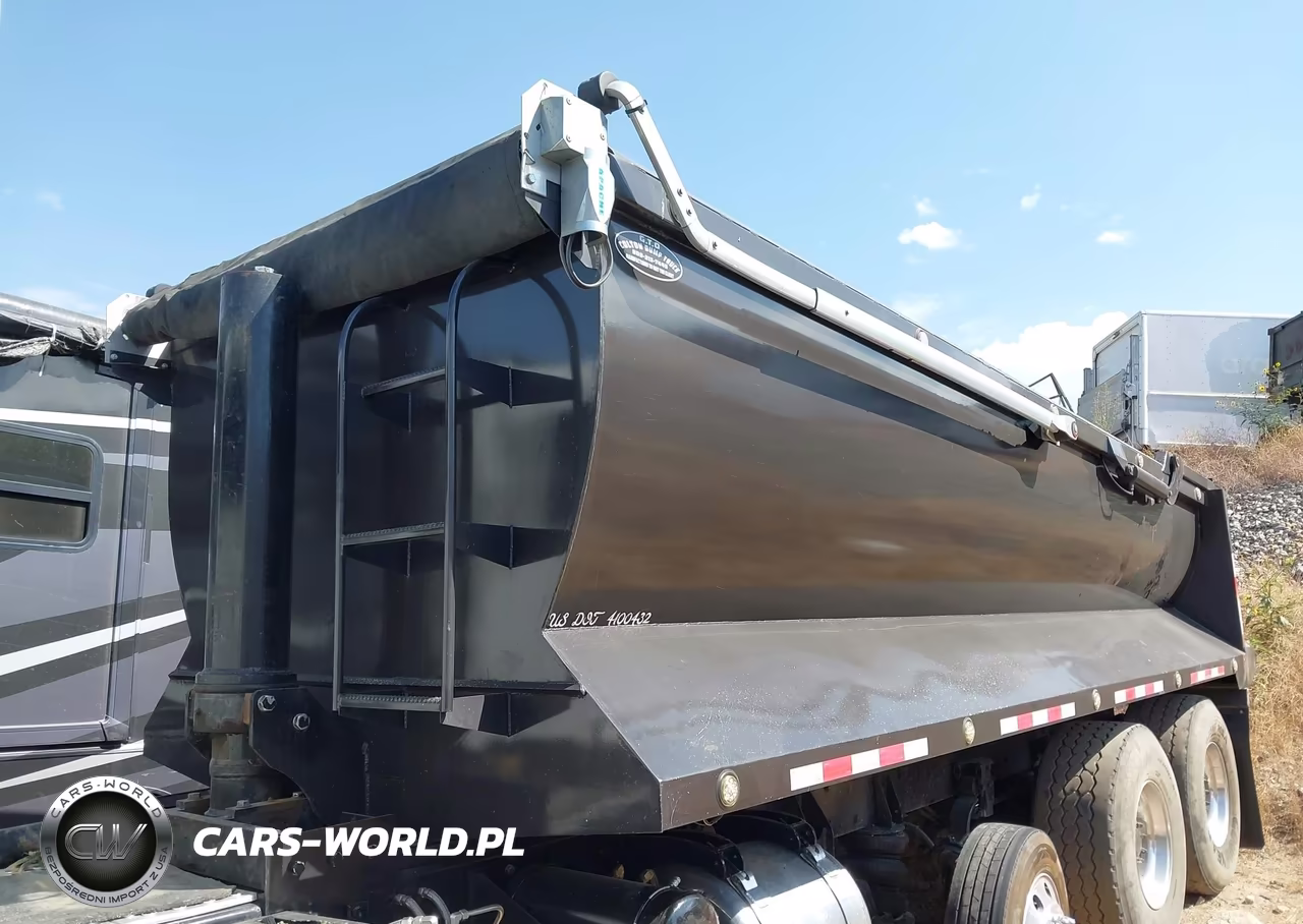 2015 Peterbilt 384 VIN:1NPVDH9X4FD284428 - 13