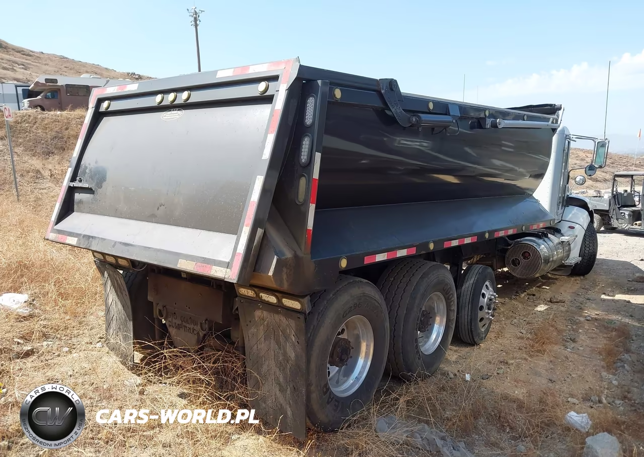 2015 Peterbilt 384 VIN:1NPVDH9X4FD284428 - 4