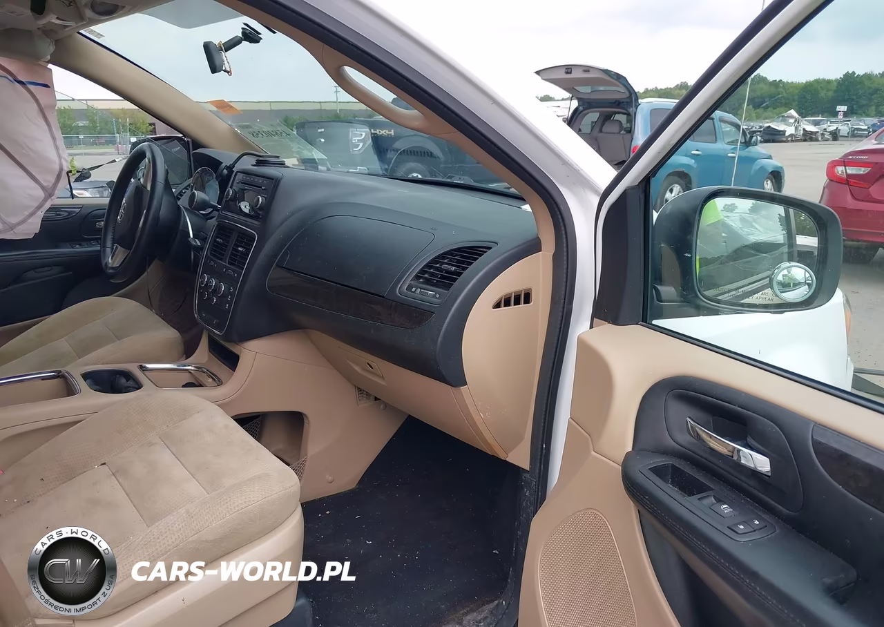 2016 Dodge Grand Caravan Sxt VIN:2C4RDGCG4GR310925 - 5