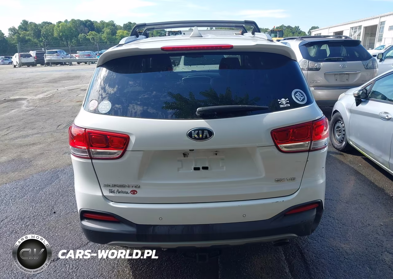 2016 Kia Sorento 3.3L Ex VIN:5XYPH4A55GG174983 - 16