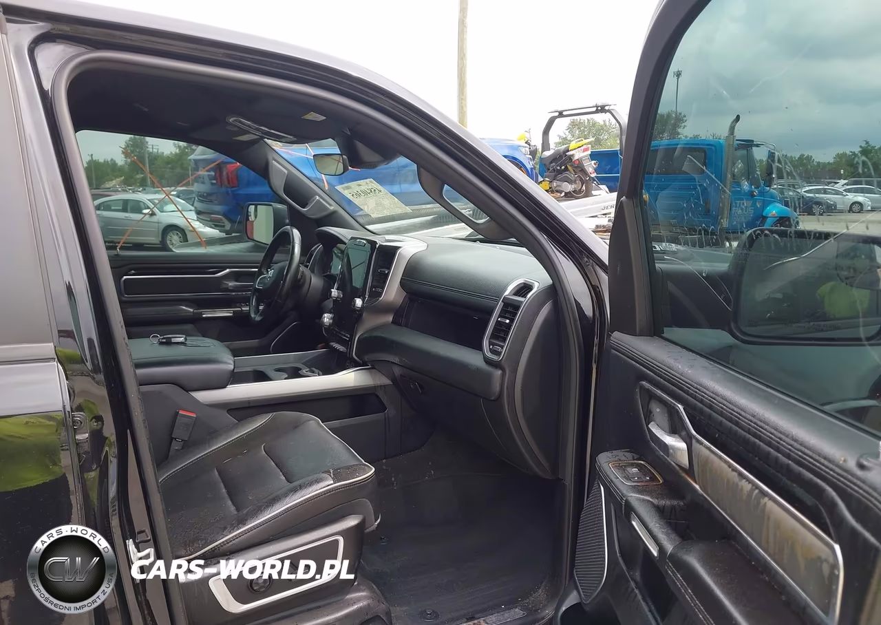 2021 Ram 1500 Laramie 4X4 5'7 Box VIN:1C6SRFJTXMN666180 - 5