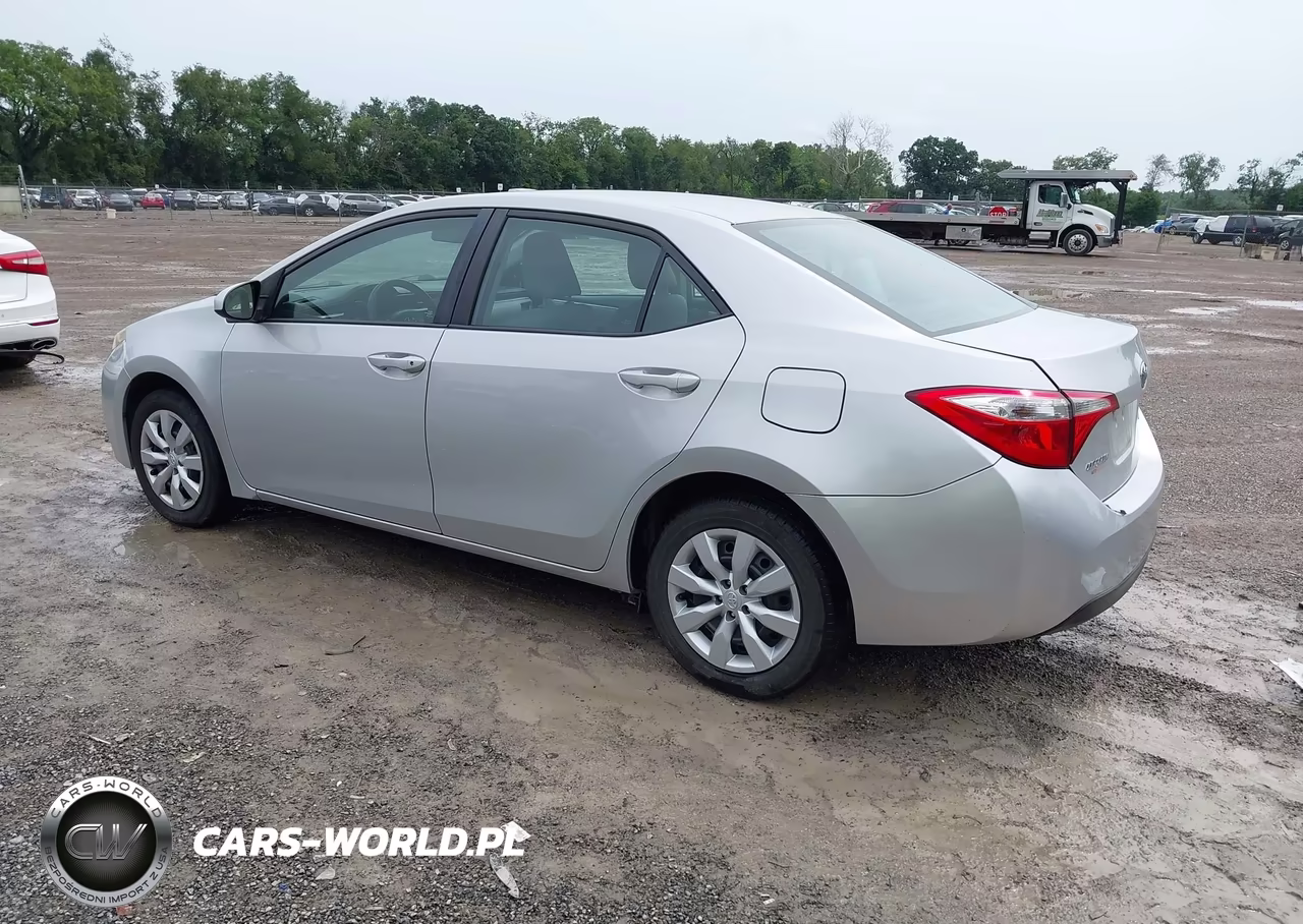 2016 Toyota Corolla Le VIN:2T1BURHE4GC722671 - 3