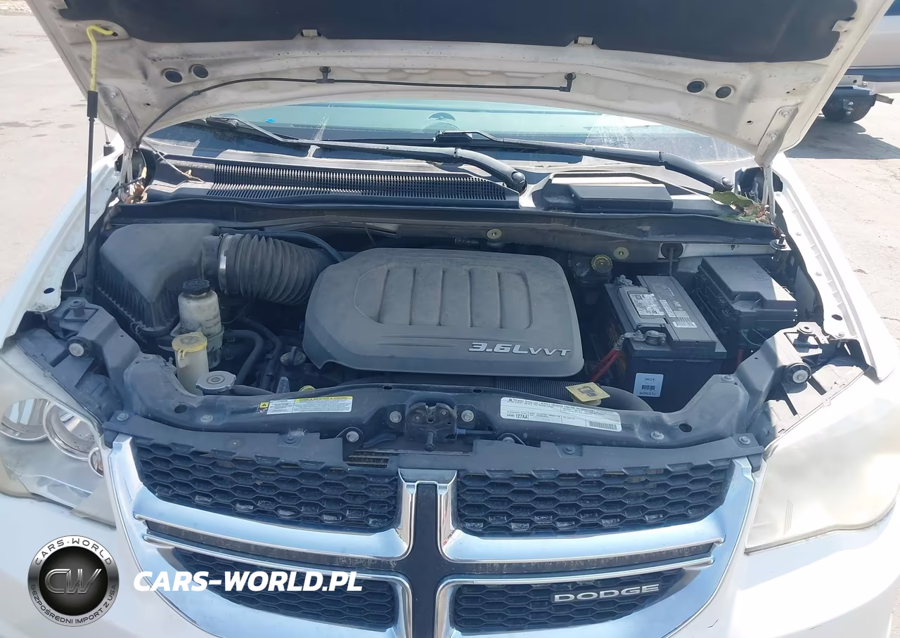 2011 Dodge Grand Caravan Crew VIN:2D4RN5DG8BR680450 - 10