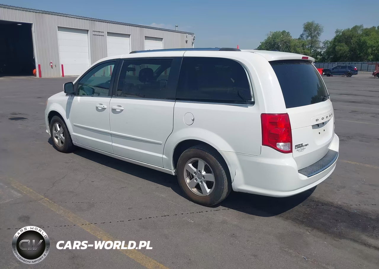 2011 Dodge Grand Caravan Crew VIN:2D4RN5DG8BR680450 - 3