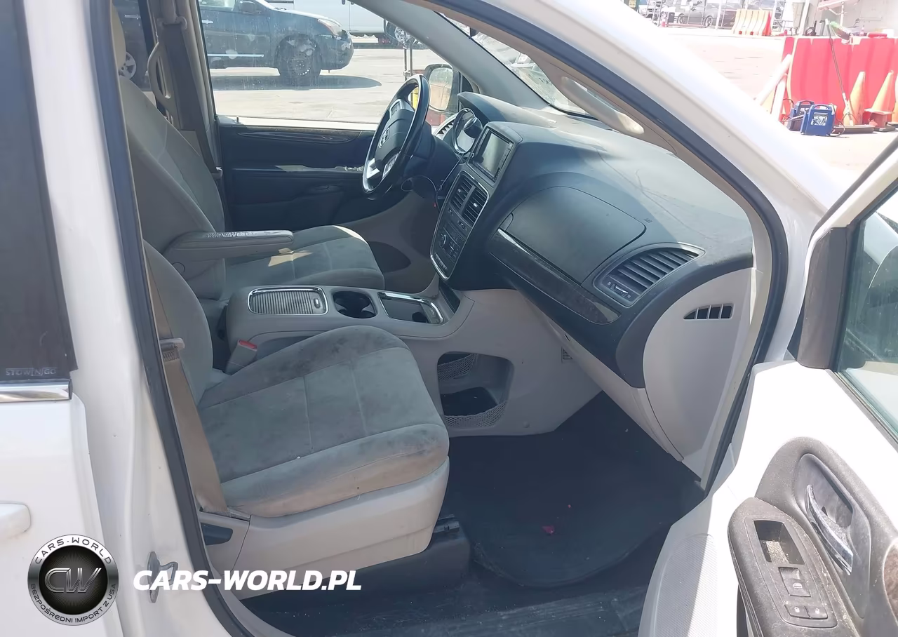 2011 Dodge Grand Caravan Crew VIN:2D4RN5DG8BR680450 - 5