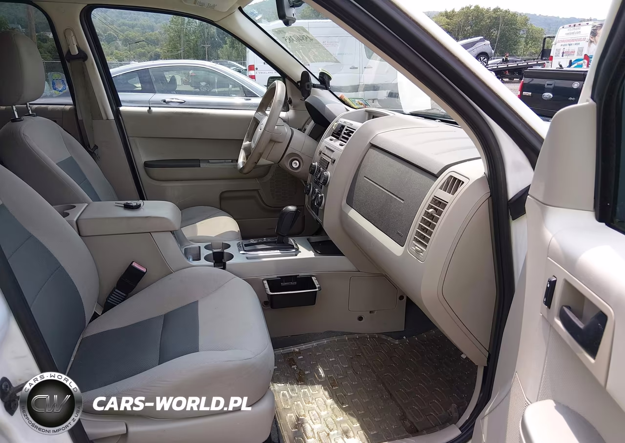 2008 Ford Escape Xlt VIN:1FMCU93118KC68335 - 5