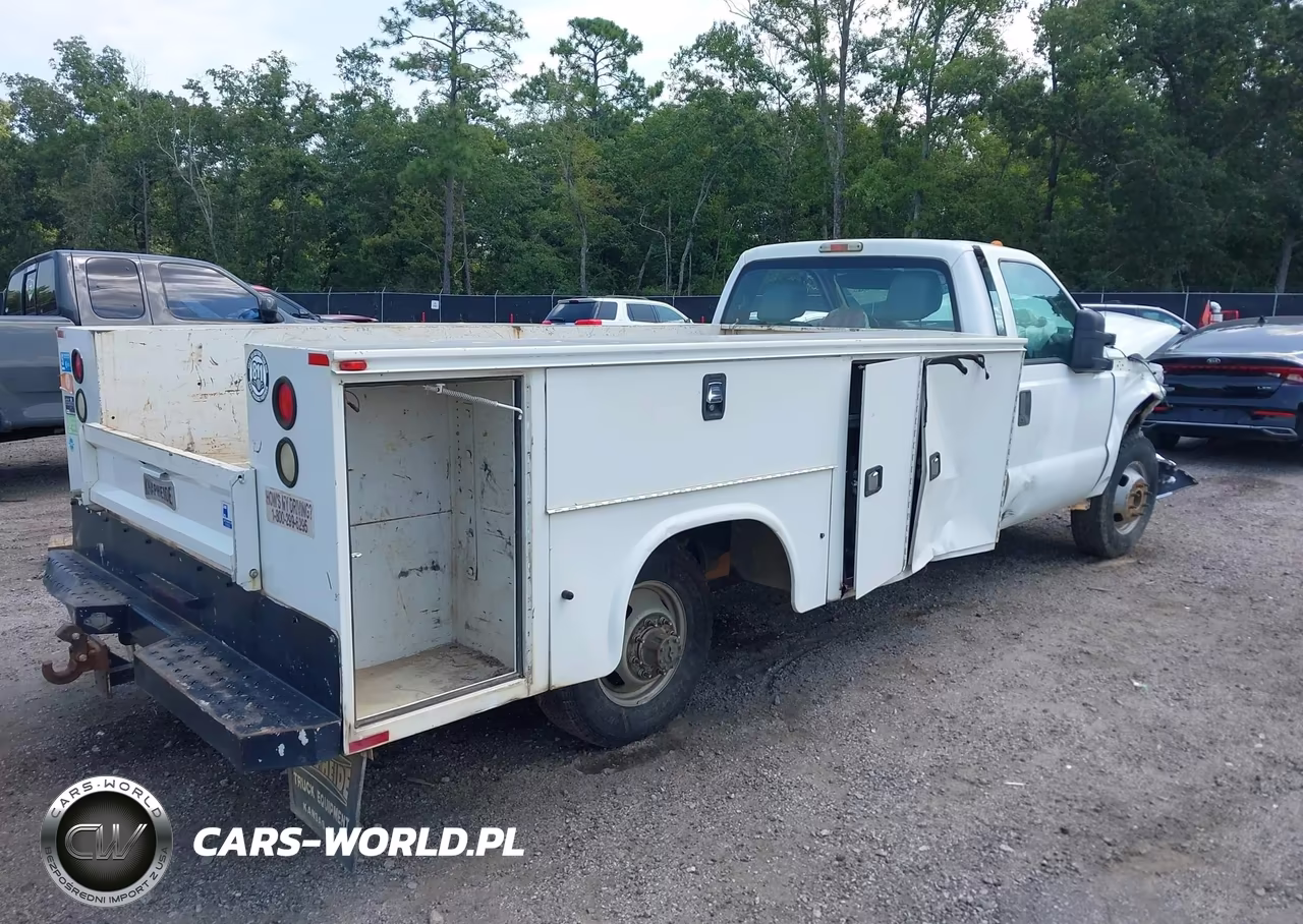 2016 Ford F-350 Chassis Xl VIN:1FDRF3G66GED03570 - 4