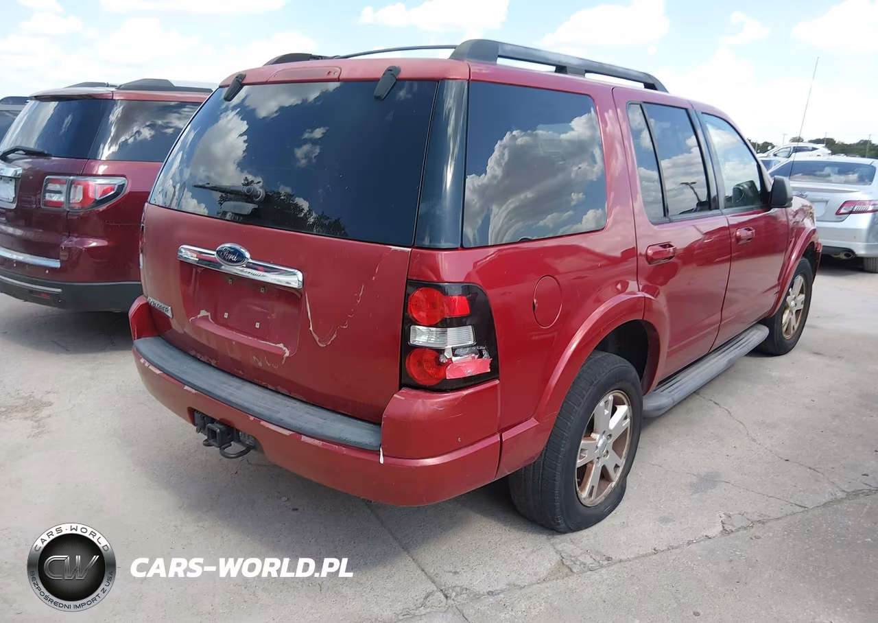 2010 Ford Explorer Xlt VIN:1FMEU6DEXAUA18031 - 4