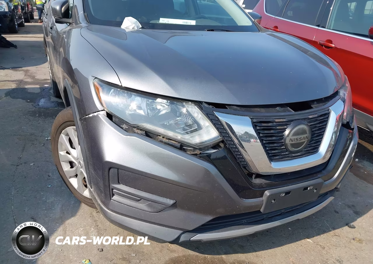 2019 Nissan Rogue S VIN:5N1AT2MV1KC748122 - 18