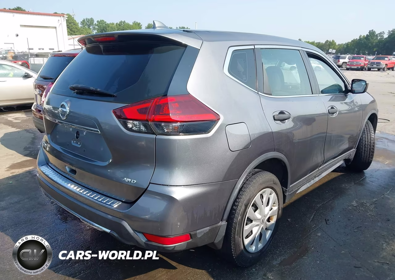 2019 Nissan Rogue S VIN:5N1AT2MV1KC748122 - 4