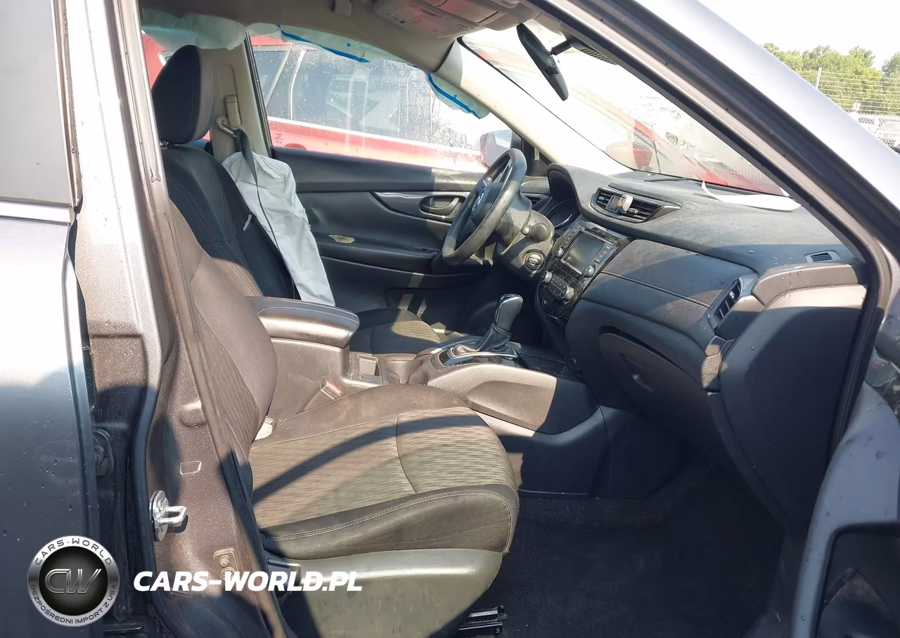 2019 Nissan Rogue S VIN:5N1AT2MV1KC748122 - 5