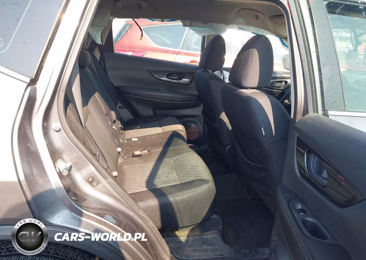 2019 Nissan Rogue S VIN:5N1AT2MV1KC748122 - 8