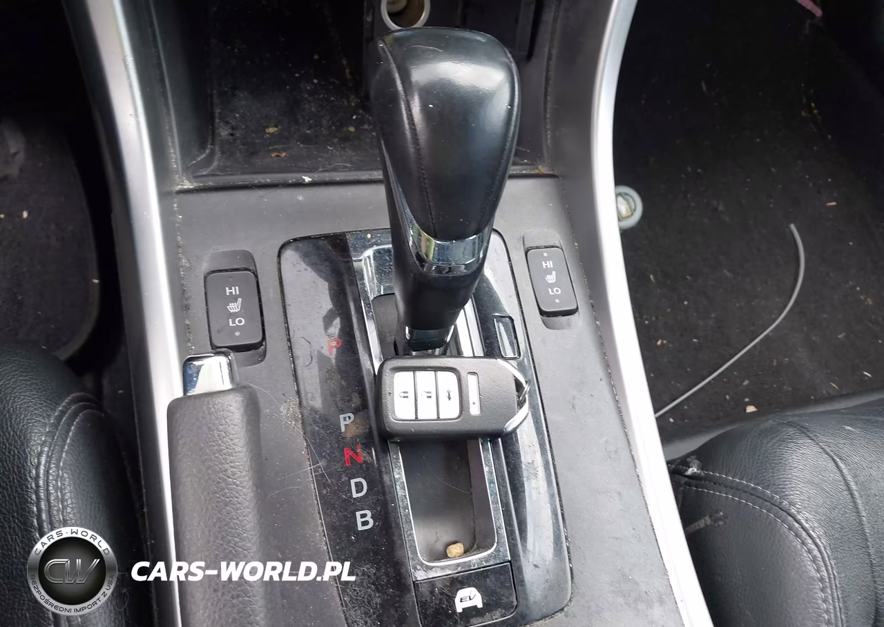 2015 Honda Accord Hybrid Ex-L VIN:1HGCR6F51FA010971 - 11