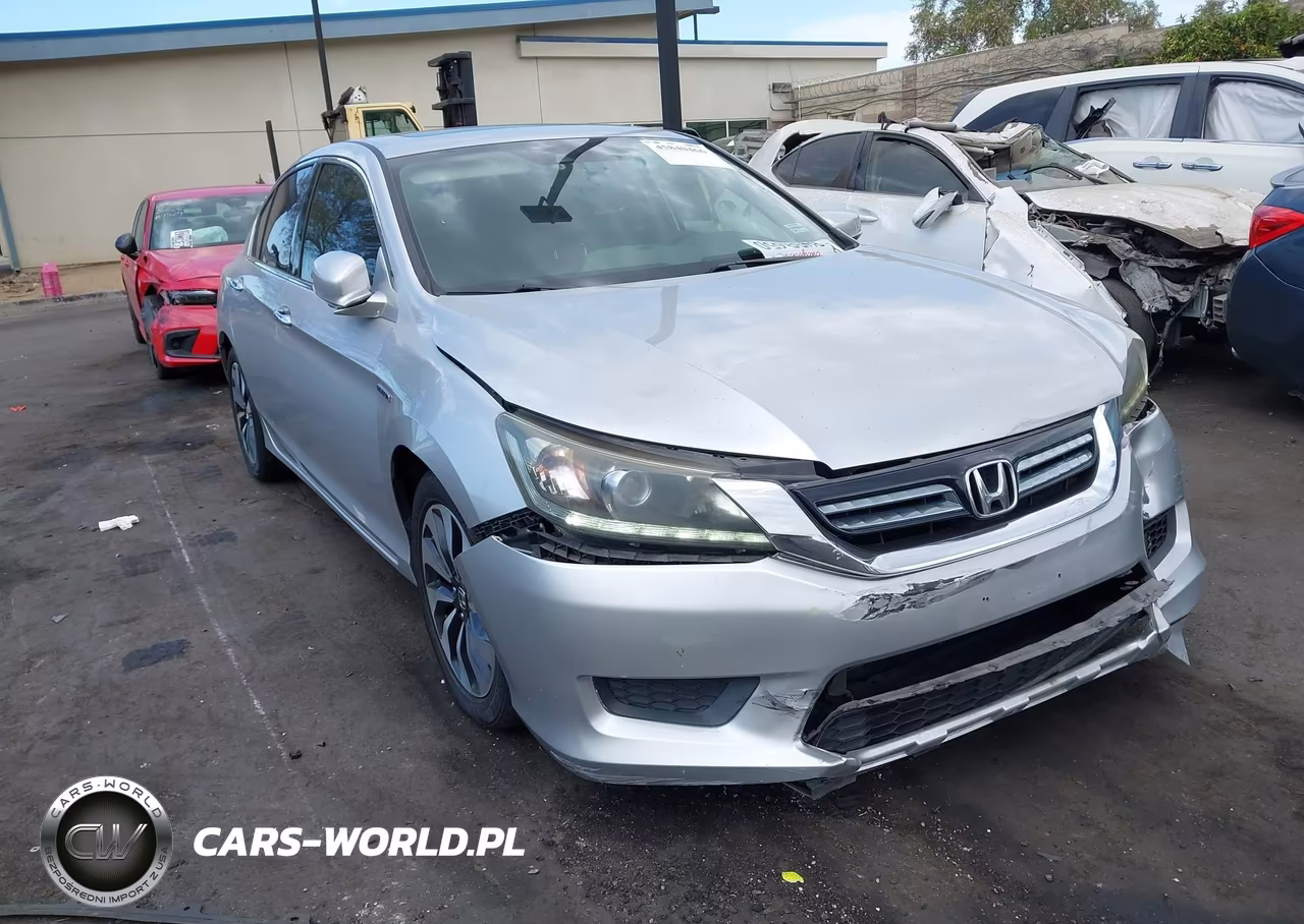 2015 Honda Accord Hybrid Ex-L VIN:1HGCR6F51FA010971 - 18