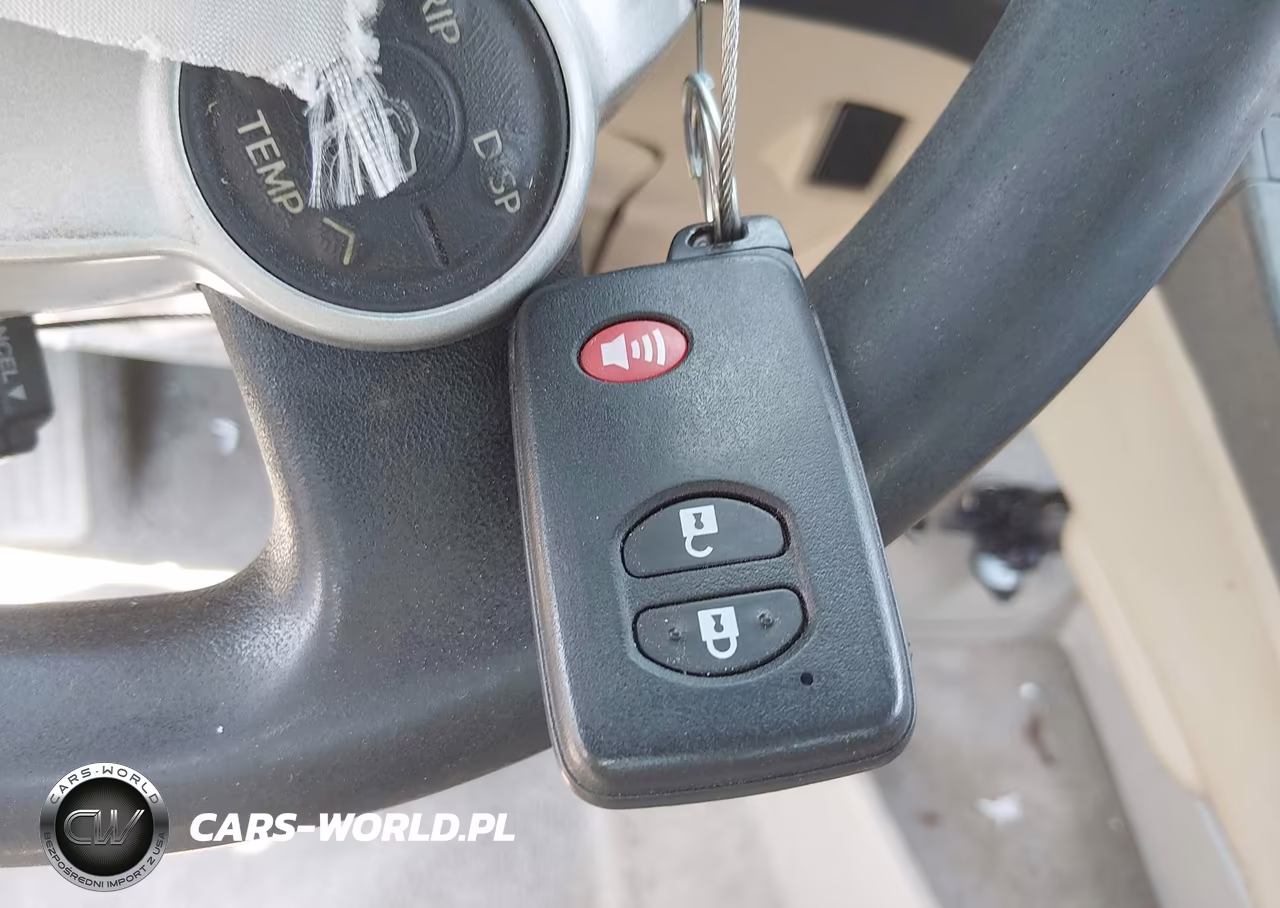 2011 Toyota Prius Three VIN:JTDKN3DU3B1432572 - 11