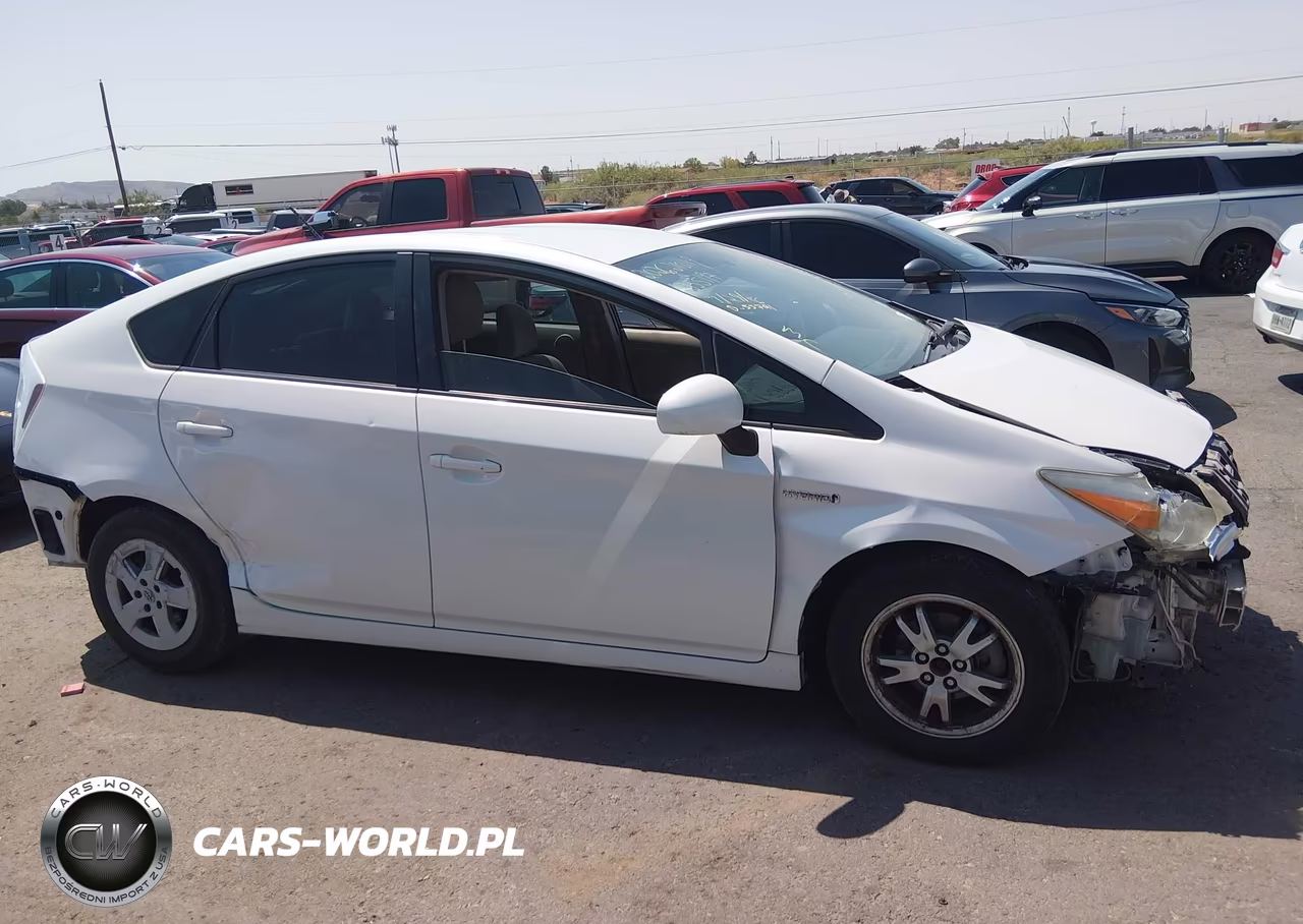 2011 Toyota Prius Three VIN:JTDKN3DU3B1432572 - 14
