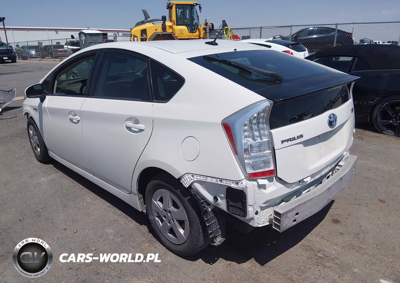 2011 Toyota Prius Three VIN:JTDKN3DU3B1432572 - 3
