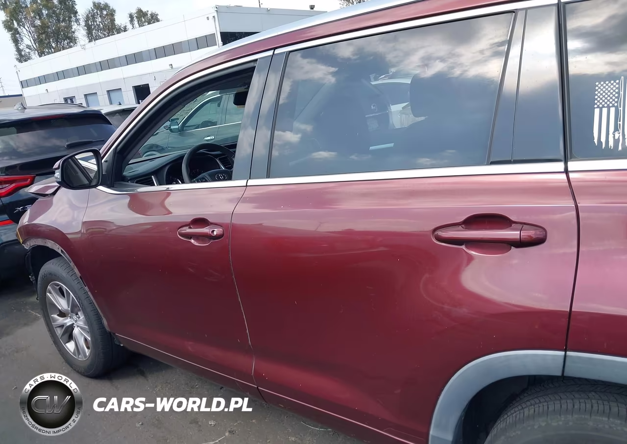 2014 Toyota Highlander Xle V6 VIN:5TDKKRFH1ES031461 - 15