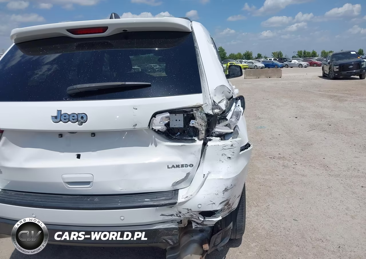 2021 Jeep Grand Cherokee Laredo E 4X4 VIN:1C4RJFAG1MC731723 - 17