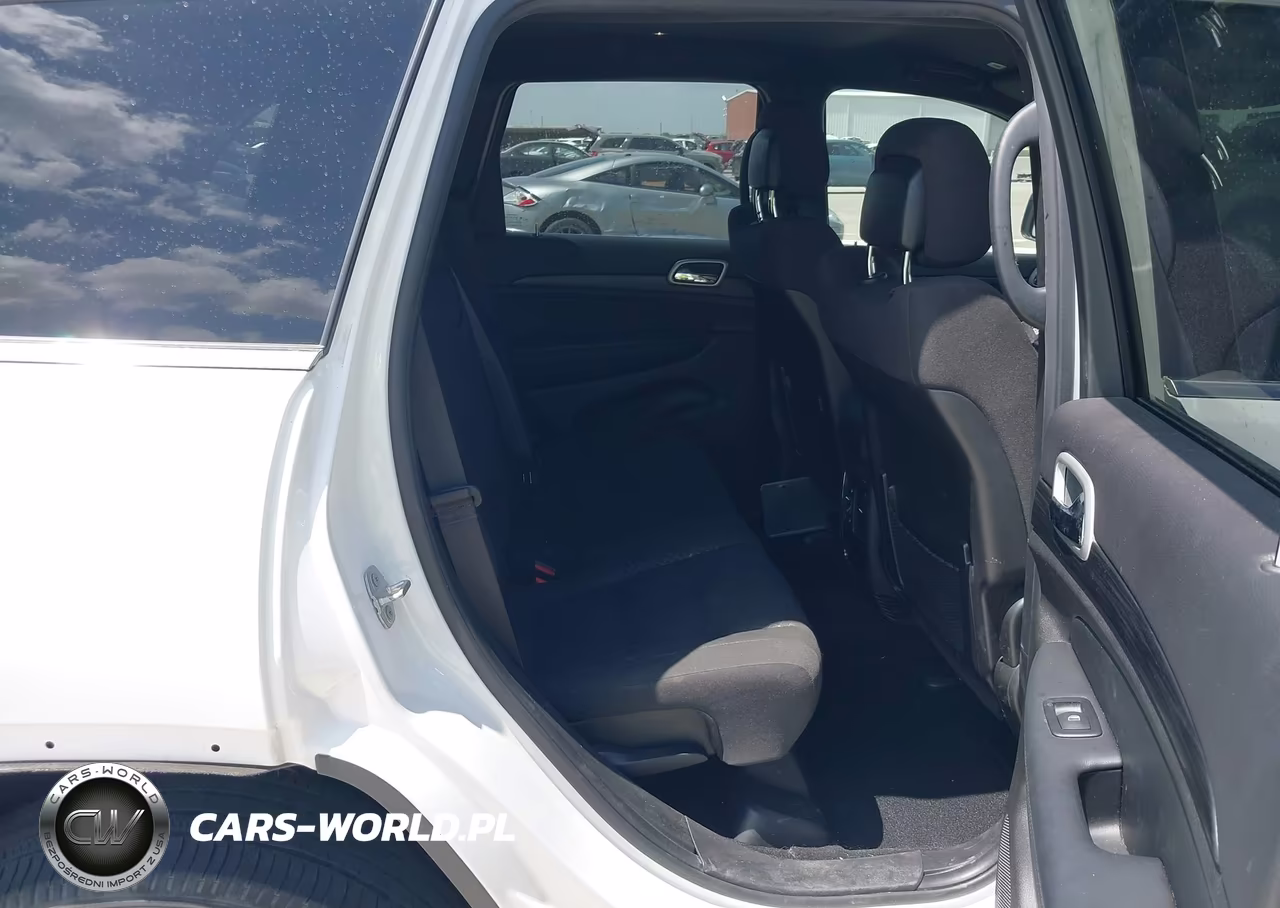 2021 Jeep Grand Cherokee Laredo E 4X4 VIN:1C4RJFAG1MC731723 - 8