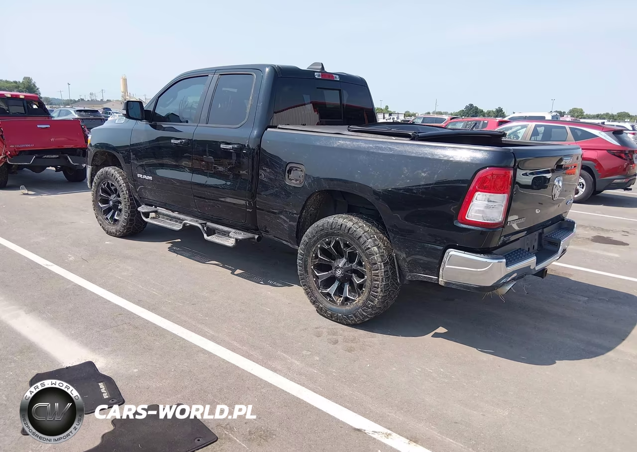 2020 Ram 1500 Big Horn 4X4 6'4 Box VIN:1C6SRFBT4LN258299 - 3