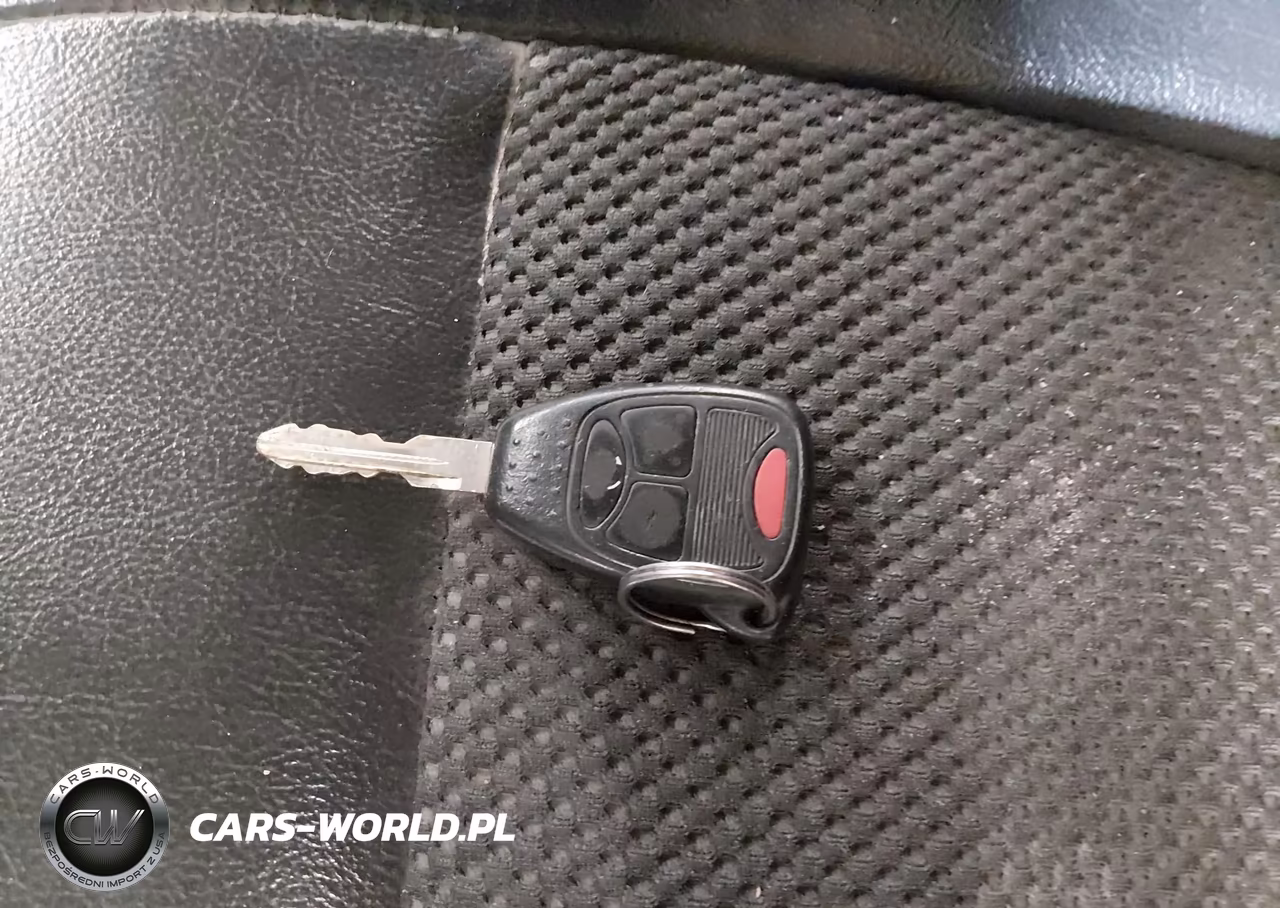 2014 Jeep Compass Latitude VIN:1C4NJDEB0ED766041 - 11