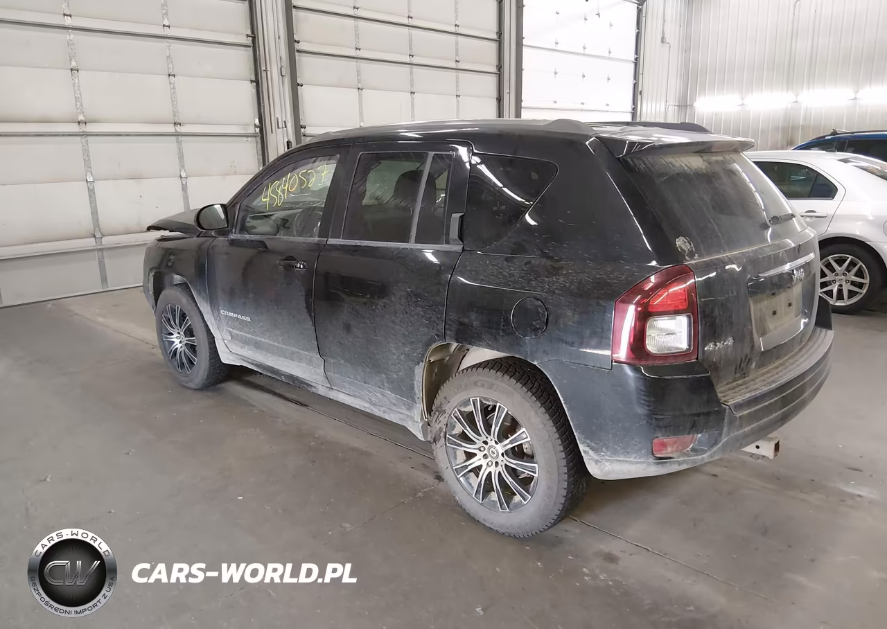 2014 Jeep Compass Latitude VIN:1C4NJDEB0ED766041 - 3