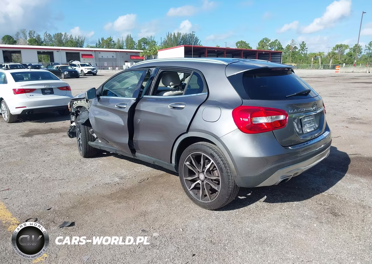 2016 Mercedes-Benz Gla 250 VIN:WDCTG4EB0GJ219727 - 3