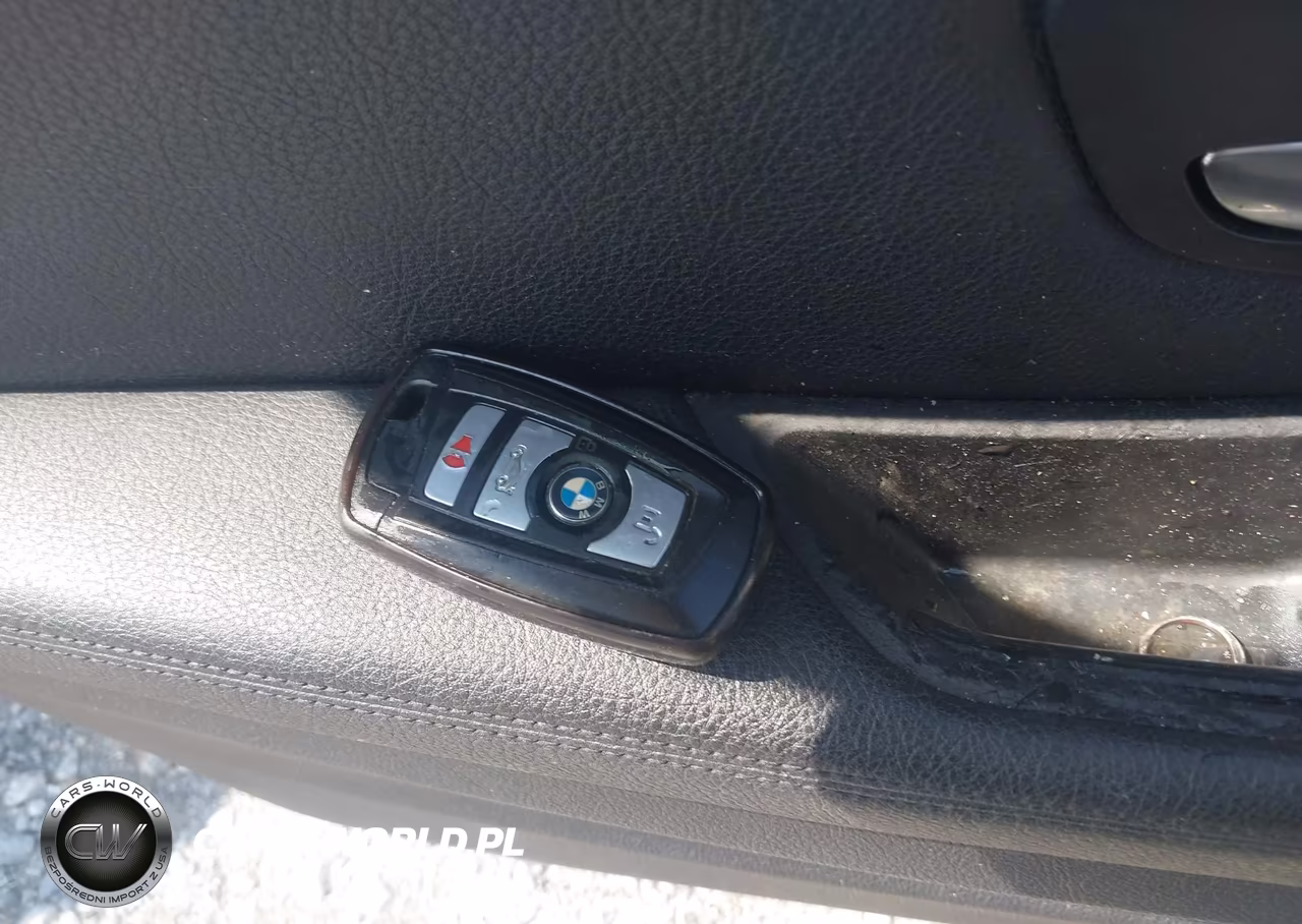 2013 BMW 528I VIN:WBAXG5C50DDY35400 - 11