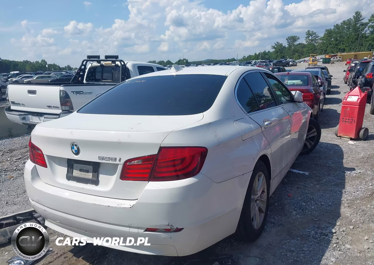 2013 BMW 528I VIN:WBAXG5C50DDY35400 - 4