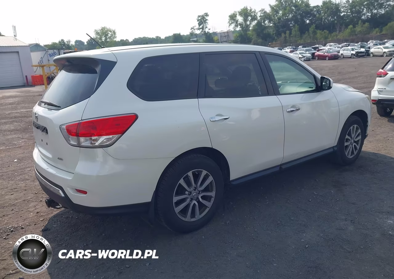 2015 Nissan Pathfinder S VIN:5N1AR2MMXFC619257 - 4