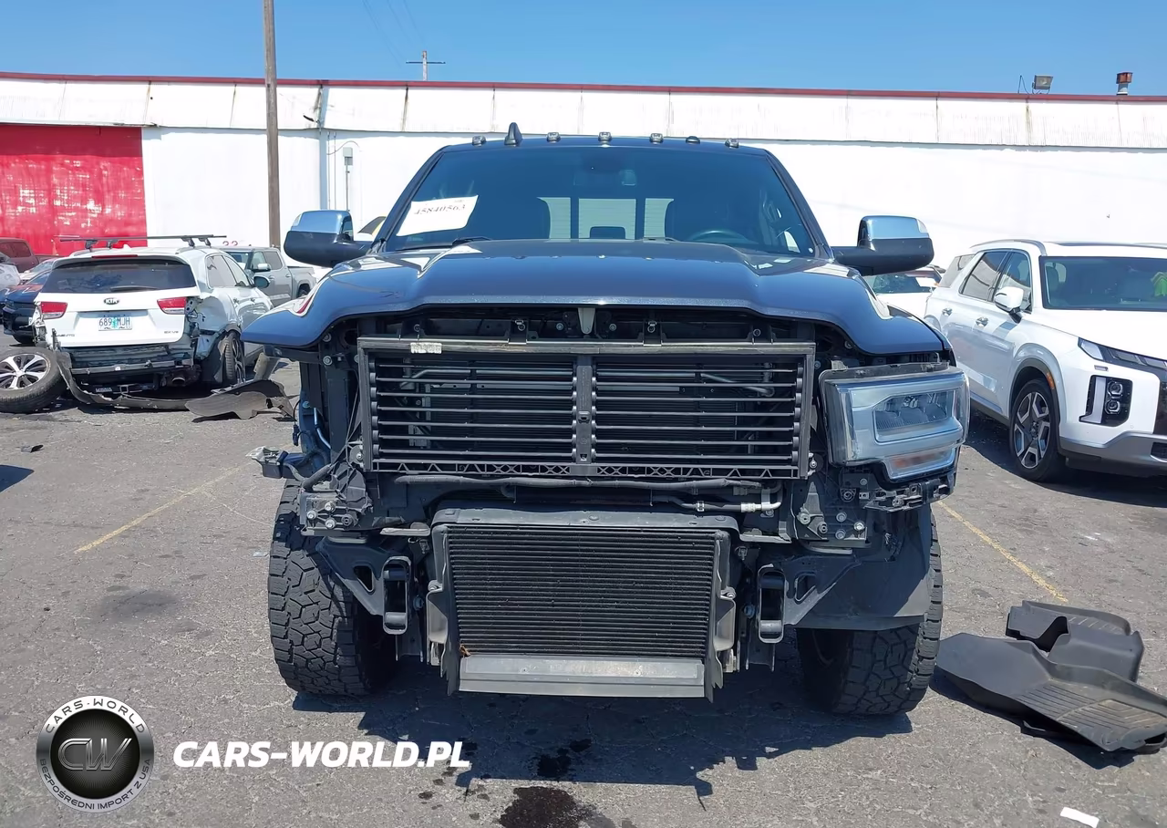 2020 Ram 2500 Laramie 4X4 6'4 Box VIN:3C6UR5FL9LG252679 - 12