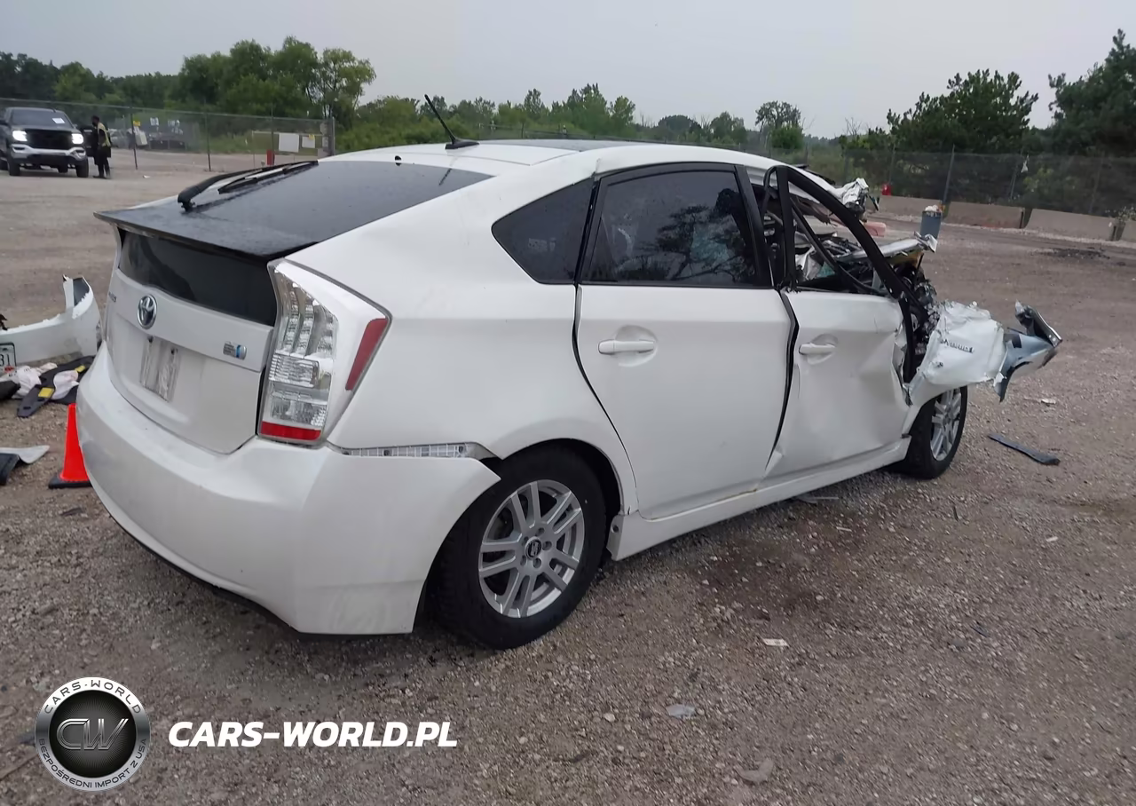 2010 Toyota Prius Iii VIN:JTDKN3DU6A1299482 - 4