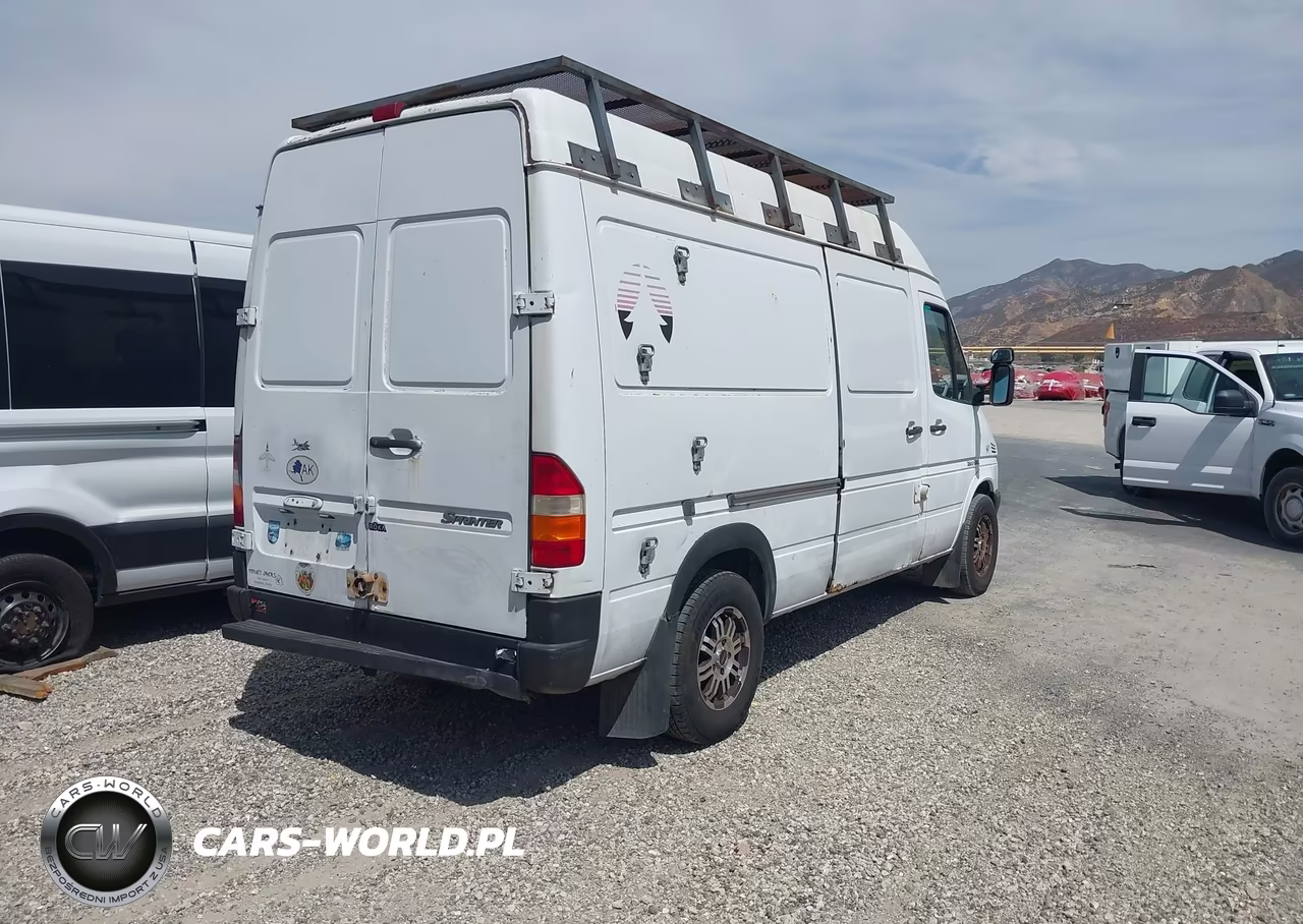2004 Dodge Sprinter Van 2500 VIN:WD2PD644445655112 - 4
