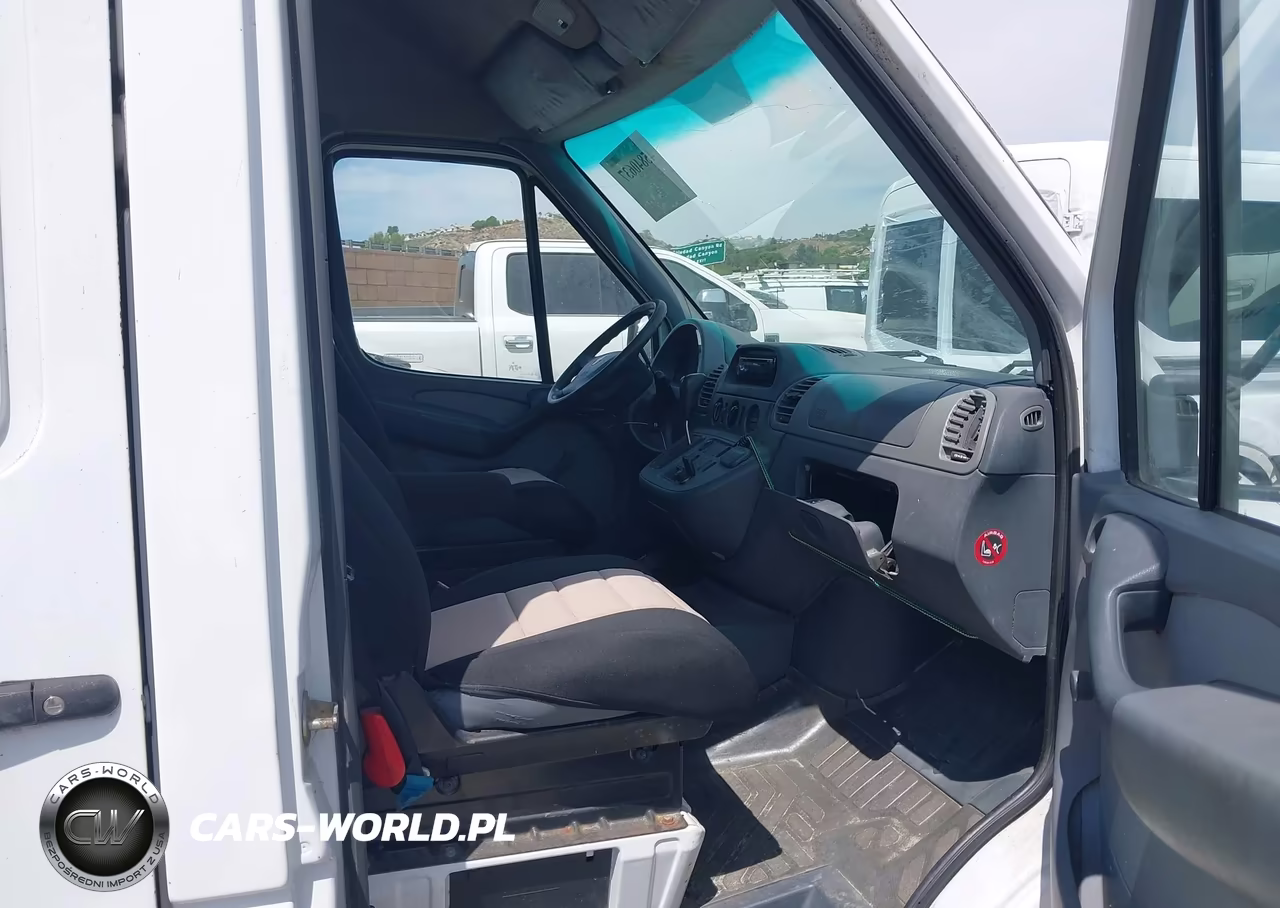 2004 Dodge Sprinter Van 2500 VIN:WD2PD644445655112 - 5