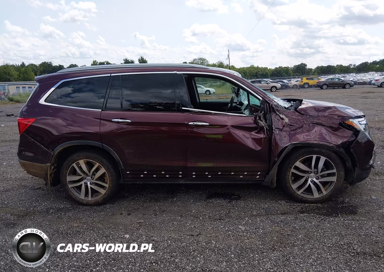 2017 Honda Pilot Elite VIN:5FNYF6H00HB086853 - 14