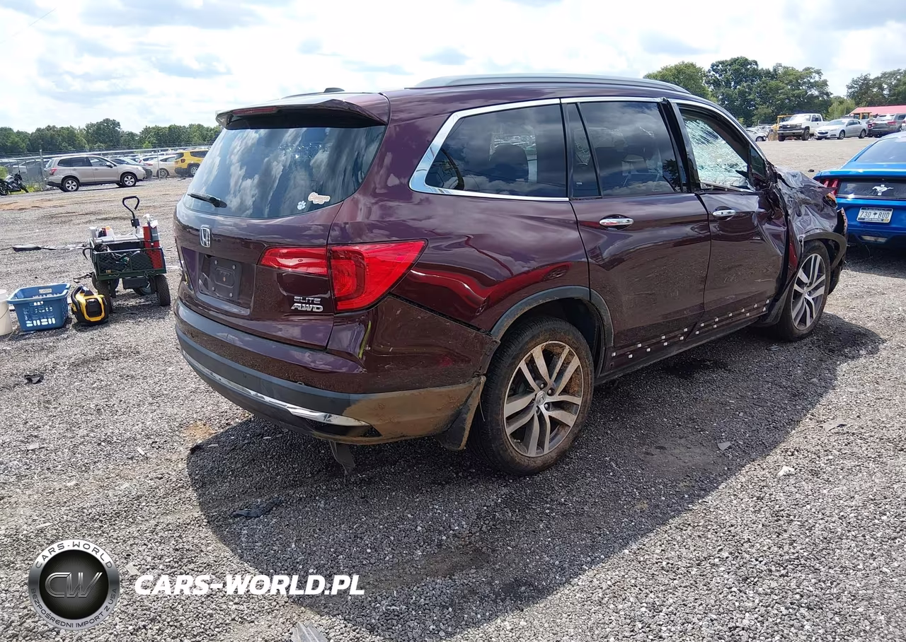 2017 Honda Pilot Elite VIN:5FNYF6H00HB086853 - 4