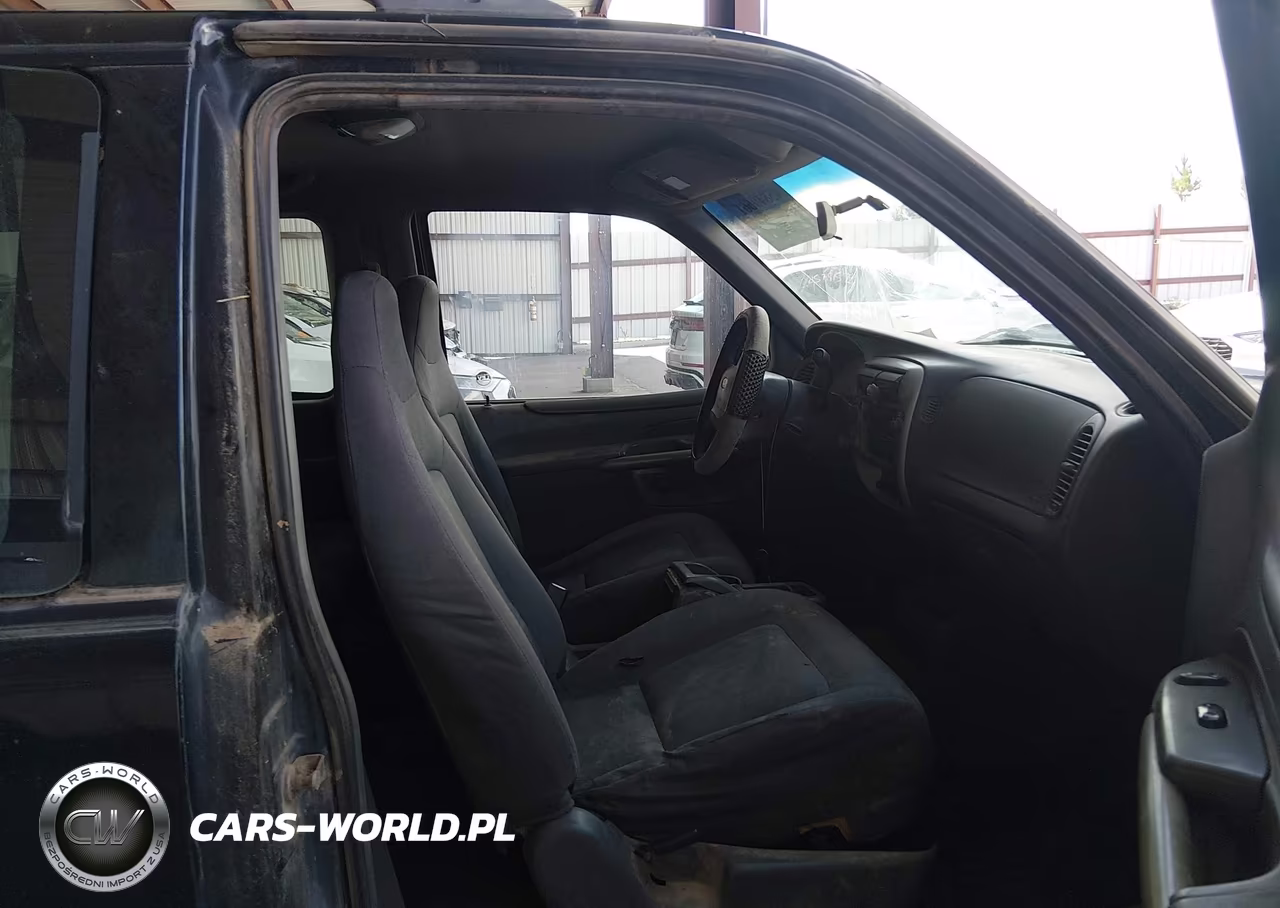 2001 Ford Explorer Sport VIN:1FMYU70E41UB52526 - 5