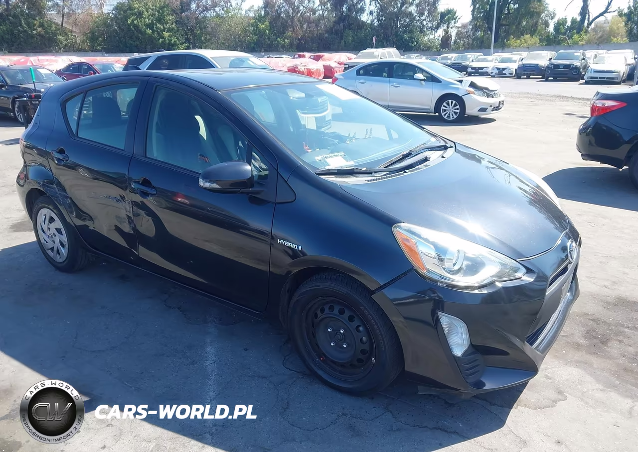 2016 Toyota Prius C One