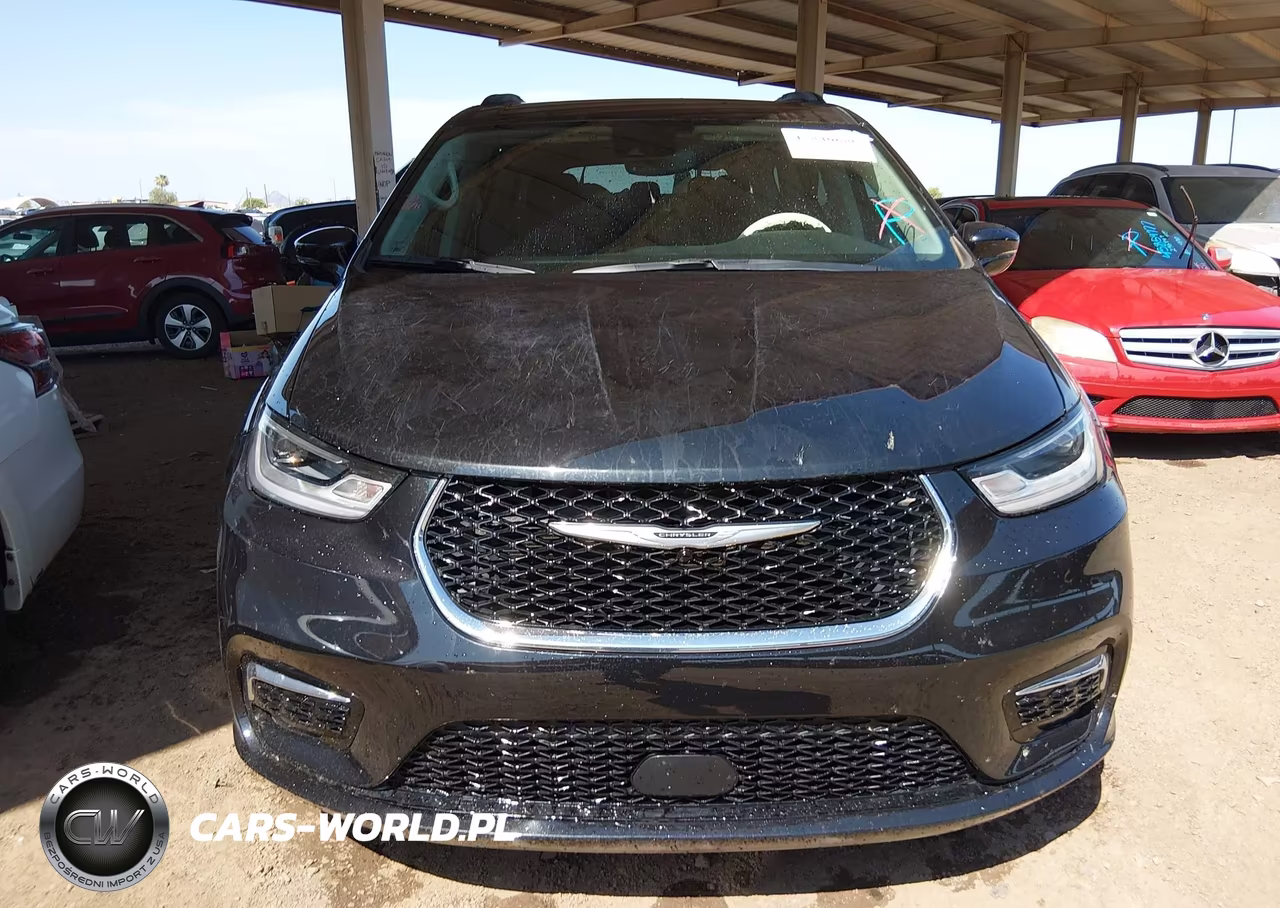 2022 Chrysler Pacifica Touring L VIN:2C4RC1BG0NR146376 - 12