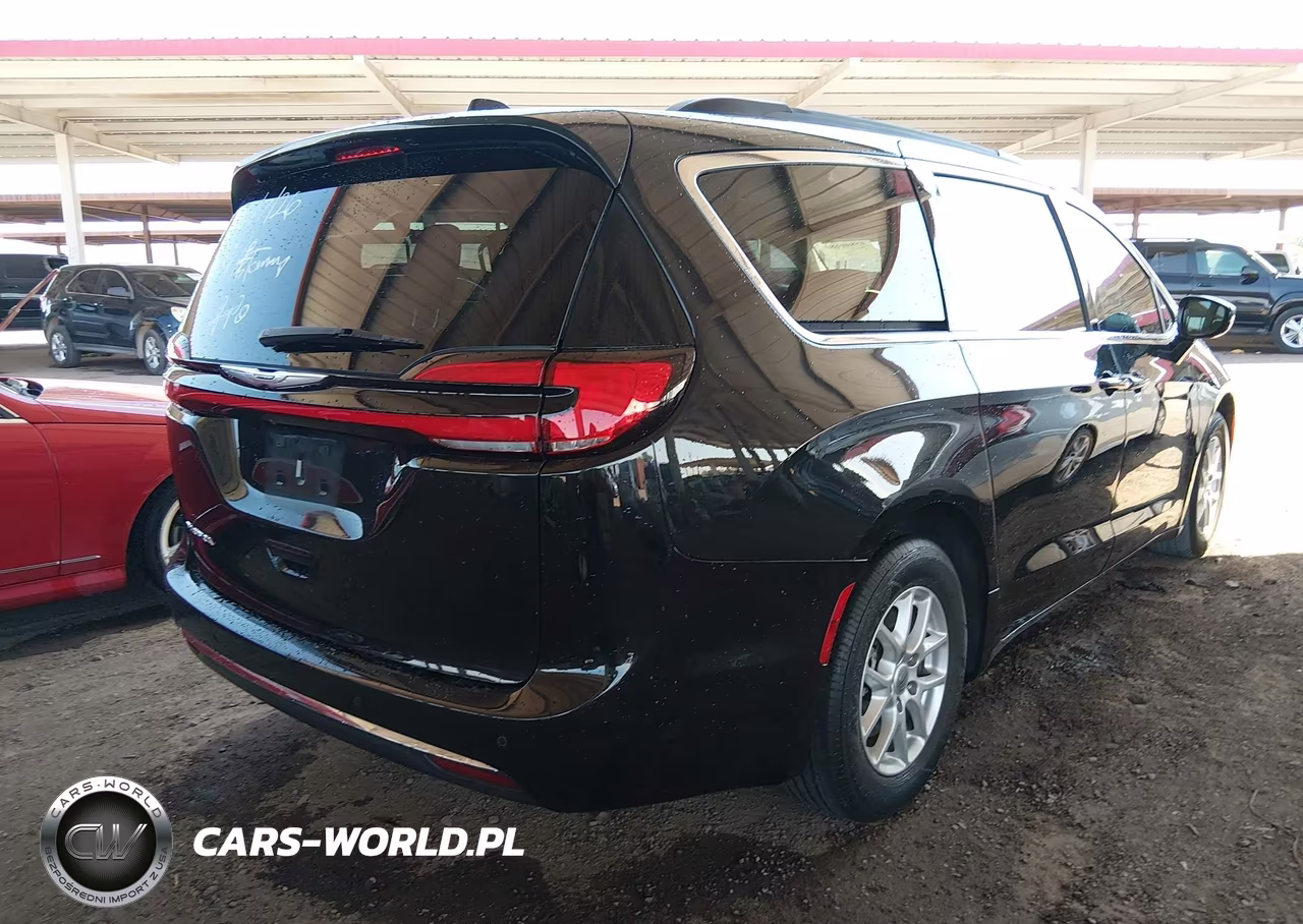 2022 Chrysler Pacifica Touring L VIN:2C4RC1BG0NR146376 - 4